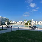 Modern One-Bedroom Apartment In Popular Area