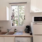 H&O Danaos Sea Breeze Apartment