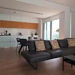 Luxury Seafront 2 Bedroom