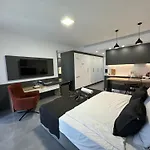 Courtyard Holiday Resort Studio