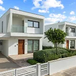 Serenity Waves Villa 20