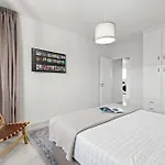 Edge Residence By Nomads