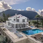 Great Property - Amazing Views