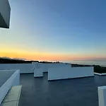 Siesta Beachfront Apartments