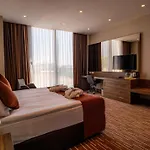 Ekor Elegance Hotel