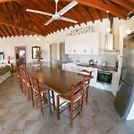 Orama Mountain Villa Farmakas