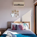 Ani'S Stylish Studio W Terrace In Larnaca