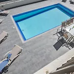 Schoene Ferienvilla Mit Privatem Pool