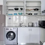 Infinity - One-Bedroom Apt W Terrace In Larnaca