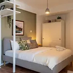 Luna - Homely Studio W Balcony In Larnaca