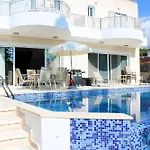 Coral Blue Bay Villa