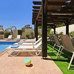 Nissi Adamite Villa