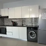 Nissi Breeze 2
