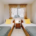 Apartment Dora