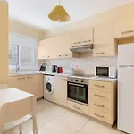 City Center, Nice View, 2Br