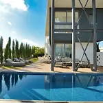 Protaras Ferienvilla Mit Privatem Pool, Whirlpool