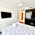 Luxury 2Bdr Grand Sapphire