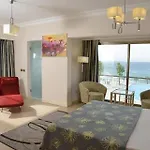 Jasmine Court Hotel & Spa Superb Location & View !