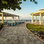 Jasmine Court Hotel & Spa Superb Location & View !