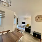 Olive Suites By The Sea