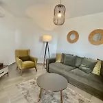 Olive Suites By The Sea