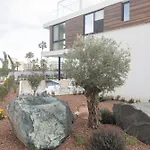 Aqua Pearl Villas