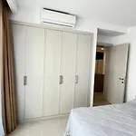 Mykonos Sitesinde 2 Odali Oezel Havuzlu Daire