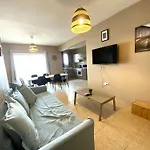 2 Beachside Apts, 5Min Walk To Shore With Internet