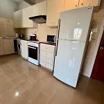 Cozy Apartment, Ideal Location!