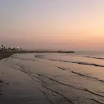Beach Apartment Mackenzie, Larnaca