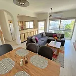 Central 2 Bed Sea View Apartment In Kyrenia
