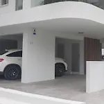 Mackenzy Dream Residence 202
