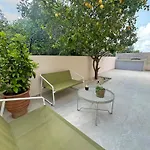 New 3 Bedroom Home - Hot Tube Arriving-Bbq-Office