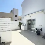 Wealthystays Duplex In The Heart Of Nicosia