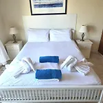 H&O Sunrise Villa In Coral Bay!