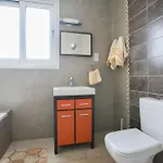Apt, Tayla Aq Ftb301