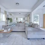 Villa Jaidyn Aq Jv8