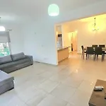 Neapolis City Apartment
