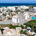Villa Michaella - 500M From Golden Beach