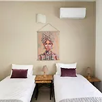 Phaedrus Living Ledras Residences 202