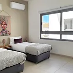 Phaedrus Living Ledras Residences 202