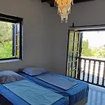 Guest House In Paradise