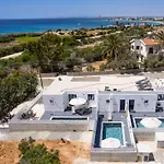 Luxury 1 & 2 Bdr Bungalows 300 Meters From Sandy Beach!