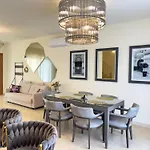 Avalon Gardens Pink&Blue Villa With Swimming Pools Sauna Restaurant Gym
