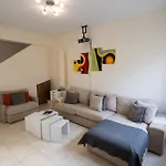 Leah'S Deluxe Villa