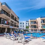 A Maos Hotel Apartments