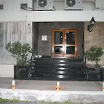 Express Court