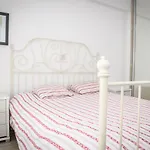 Oval Apartment