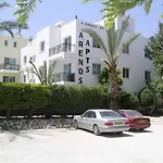 Renos Hotel Apts