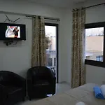 P.L Hermes Studios & Apartments 123
